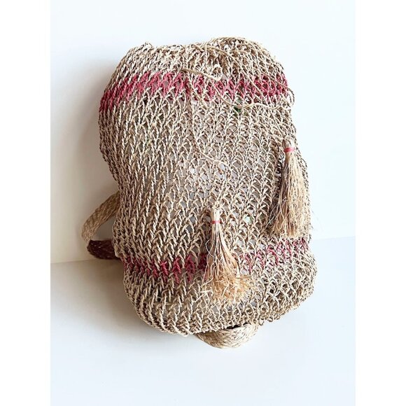 Easy Woven Iraca Backpack with Tassel Tie Closure main image 14